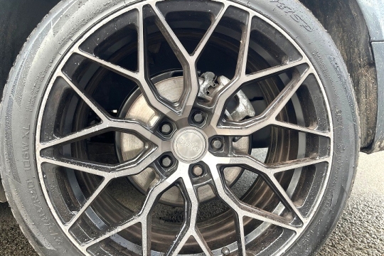 vw-transporter-exterior-wheels.jpg