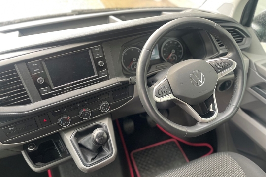 vw-transporter-interior-dash.jpg