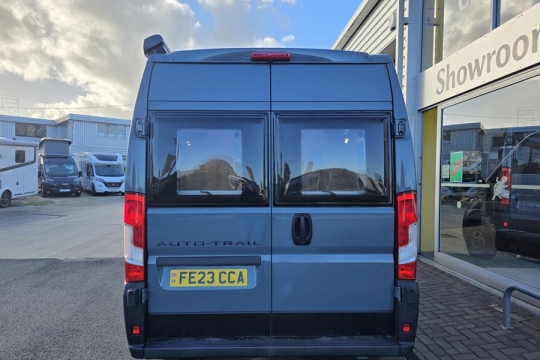 Auto-Trail-V-Line-670-S-A-Exterior-Rear.jpg