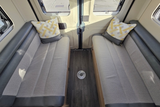 Auto-Trail-V-Line-670-S-A-Interior-Lounge.jpg