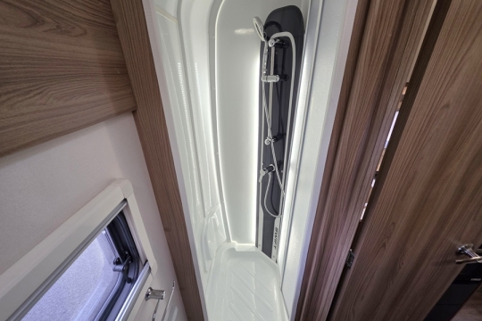 Swift-Spirit-604-Interior-Shower.jpg