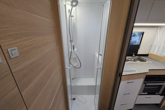 Adria-Matrix-Axess-600-DT-Interior-Shower.jpg