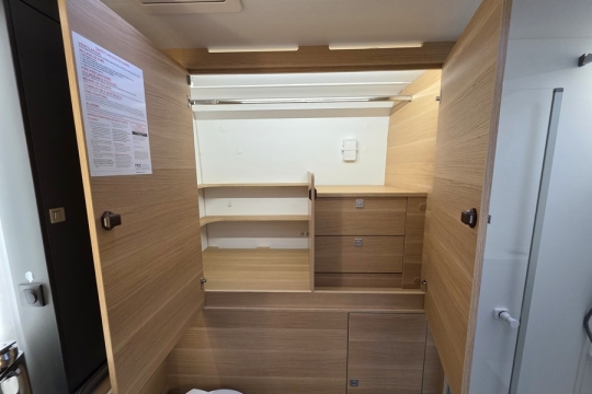 Adria-Matrix-Axess-600-DT-Interior-Storage.jpg