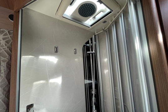 carthago-chic-e-line-i-51-qb-da-interior-shower.jpg