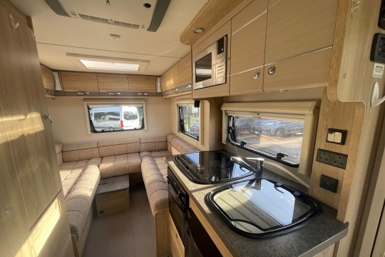 elddis-majestic-120-interior-front-to-back.jpg