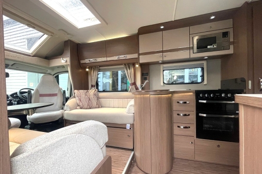 elddis-encore-255-interior-overview.jpg