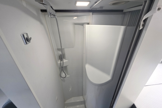 Adria-Twin-Supreme-600-Interior-Shower.jpg