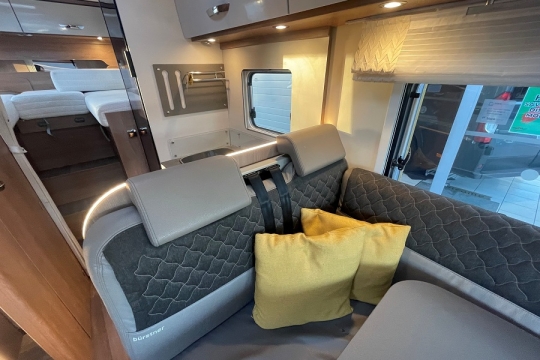 burstner-lyseo-i690-interior-front lounge.jpg