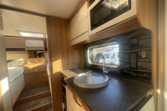 bailey-autograph-79-4t-interior-kitchen-to-rear.jpg