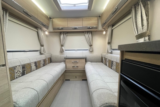 elddis-evolution-120-interior-rear-lounge.jpg