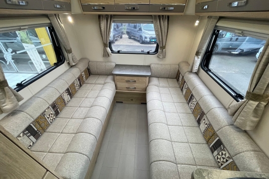elddis-evolution-120-interior-rear-lounge-2.jpg