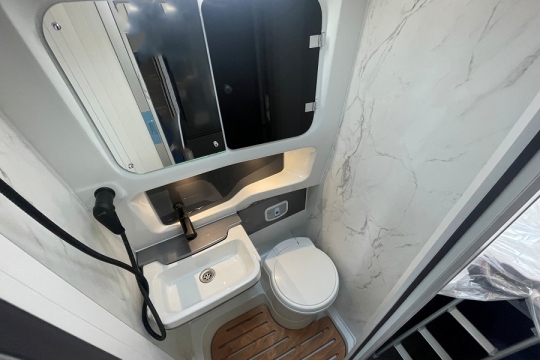 swift-carrera-194-interior-washroom.jpg