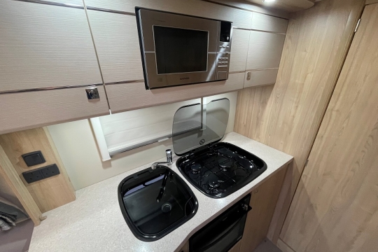 elddis-accordo-105-interior-kitchen-2.jpg