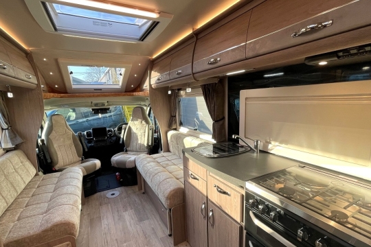 auto-sleepers-broadway-fb-interior-kitchen-to-front.jpg