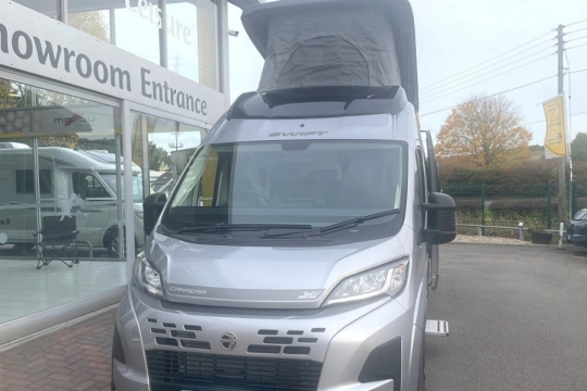 swift-carrera-244-exterior-pop-up-roof.jpg