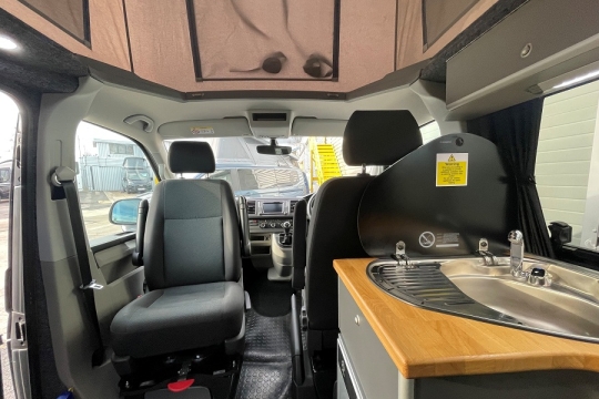 vw-transporter-8-ball-interior-to-cab.jpg