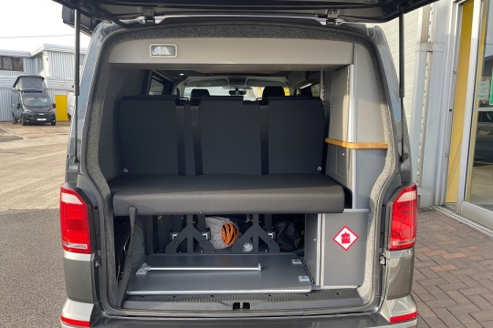 vw-transporter-8-ball-interior-rear-tailgate.jpg
