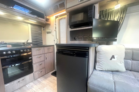 auto-sleepers-nuevo-ek-tb-lp-interior-kitchen-extended.jpg