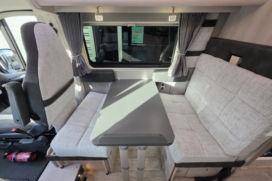 Auto-Sleepers-Fairford-Interior-Lounge.jpg
