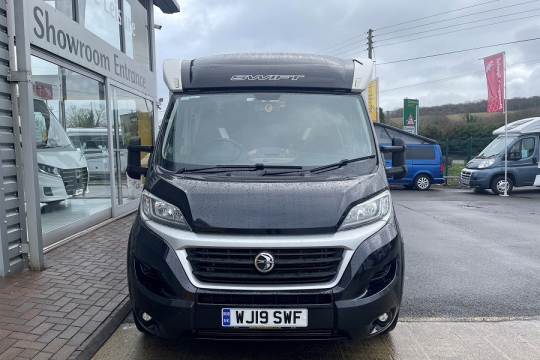 swift-bessacarr 599-exterior-front.jpg