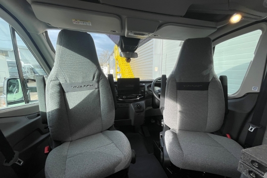 swift-voyager-564-interior-cab-seats.jpg