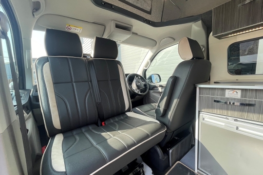 VW-Aurora-Camper-interior-front-seats.jpg