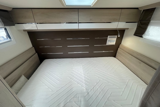 chausson-c514-interior-rear-bed.jpg