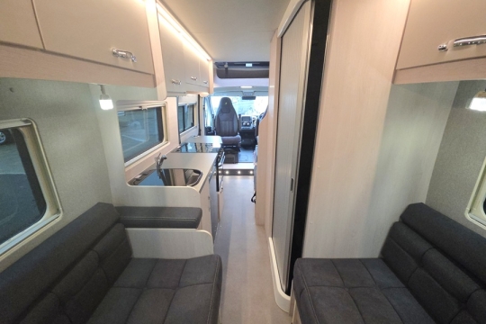 Auto-Sleepers-Active-FL-635-Interior-Rear-to-front.jpg