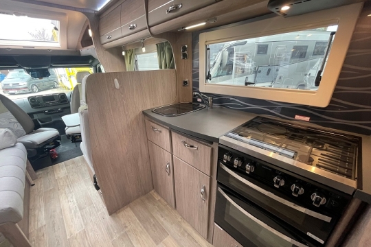 auto-sleepers-burford-duo-interior-kitchen-to-front.jpg