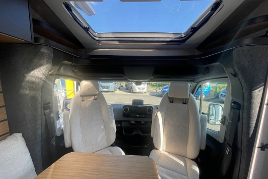 hymer-xperience-ML-T-580-interior-cab-seats.jpg
