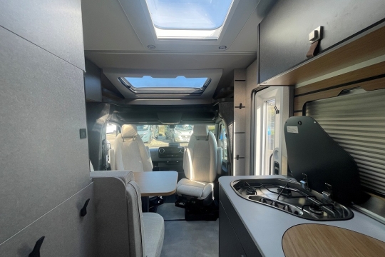 hymer-xperience-ML-T-580-interior-to-front.jpg