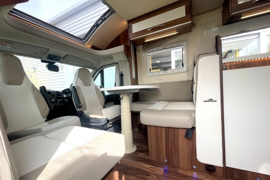 rollerteam-t740-interior-front-lounge.jpg
