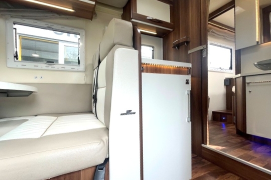 rollerteam-t740-interior-from-door.jpg
