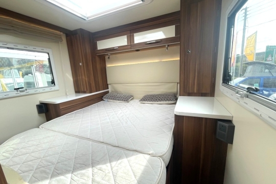 rollerteam-t740-interior-bedroom.jpg