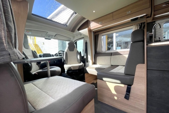 auto-trail-tracker-lb-interior-lounge-from-door.jpg