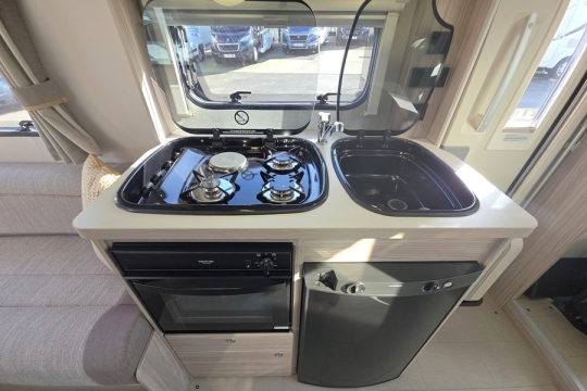 Elddis-Evolution-120-Interior-Kitchen-Top.jpg