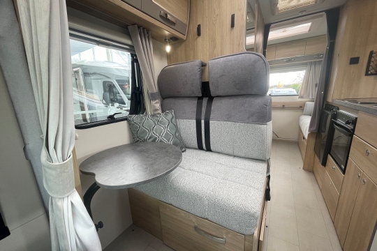 elddis-accordo-interior-lounge-seating.jpg