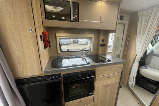 elddis-accordo-interior-kitchen.jpg