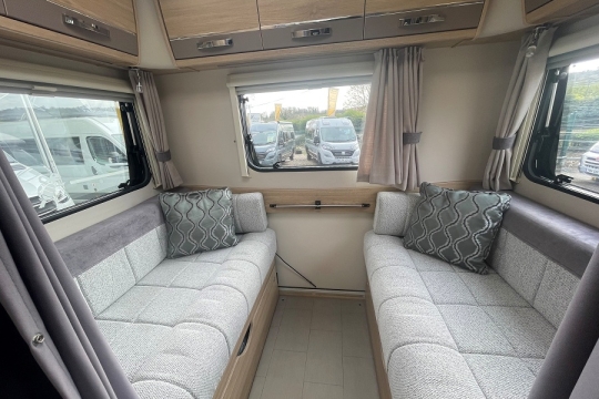 elddis-accordo-interior-rear-lounge.jpg