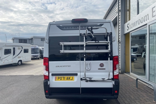 auto-sleepers-fairford-exterior-rear.jpg