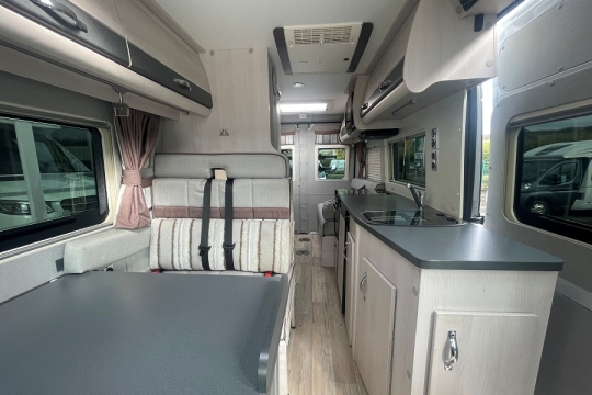 auto-sleepers-fairford-interior-to-rear.jpg