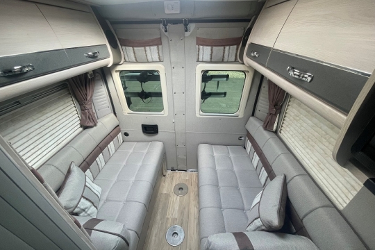 auto-sleepers-fairford-interior-rear-lounge.jpg