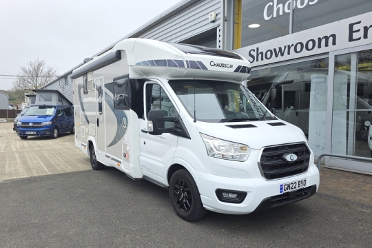 Chausson-Titanium-Premium-640-ExteriorFront-Side.jpg
