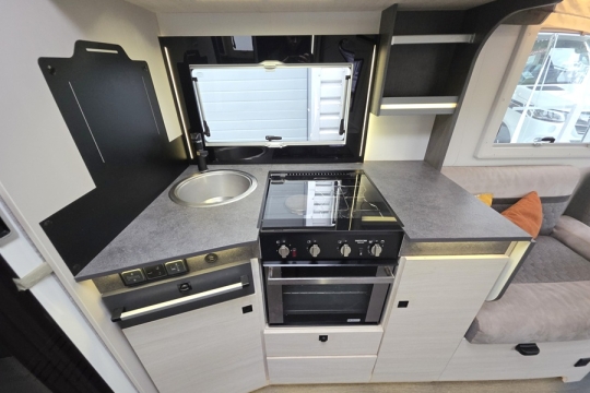 Chausson-Titanium-Premium-640-Interior-Kitchen.jpg