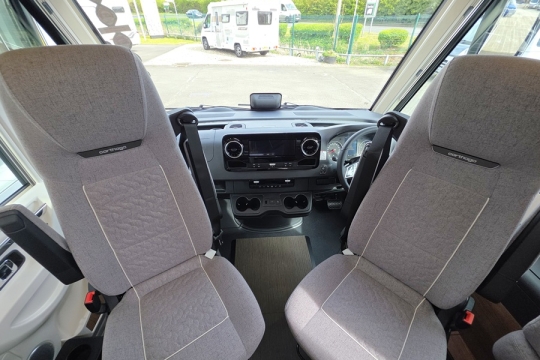 Carthago-C2-Tourer-I-148-RB-QB-L-Interior-Cab.jpg