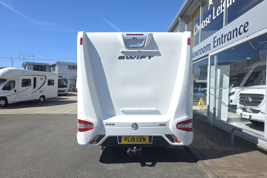 Swift-Bessacarr-599-Exterior-Rear.jpg