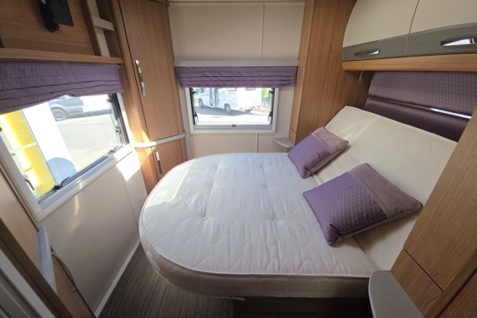 Auto-Trail-Tracker-RB-Interior-Bed.jpg