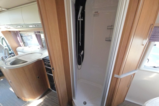 Auto-Trail-Tracker-RB-Interior-Shower.jpg