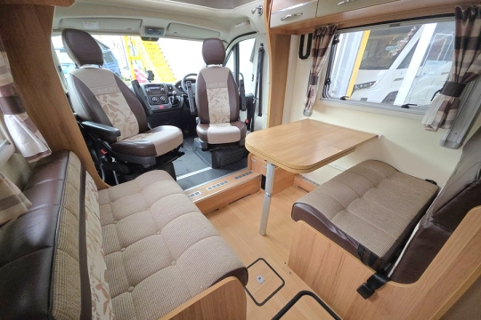 Bailey-Autograph-540-Interior-Lounge.jpg