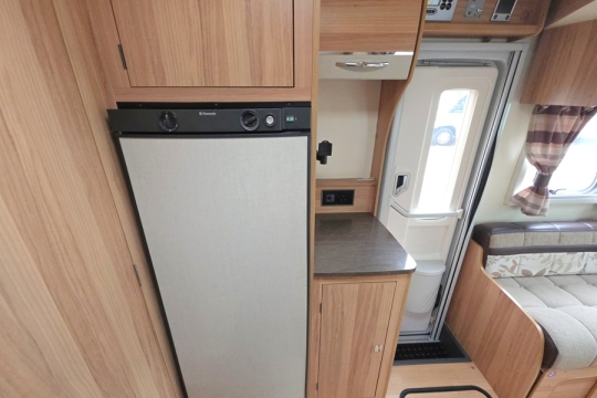 Bailey-Autograph-540-Interior-Fridge.jpg